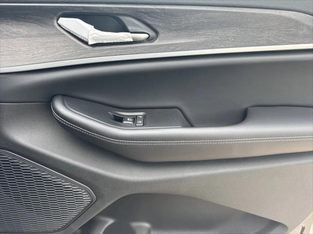 2026 Jeep Grand Cherokee Altitude 4x2