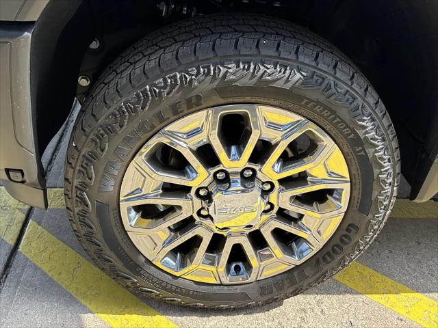 2026 GMC Sierra 2500HD Crew Cab, Standard Bed, Denali, 4WD