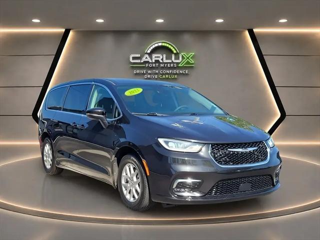 2023 Chrysler Pacifica Touring L for sale in Fort Myers, FL