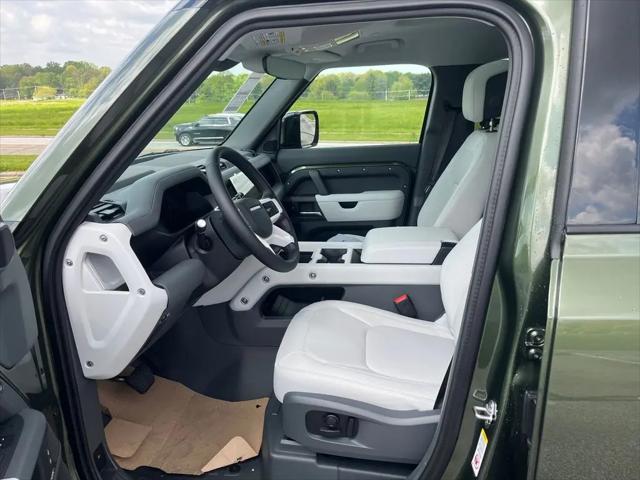 2026 Land Rover Defender P400 X-Dynamic SE