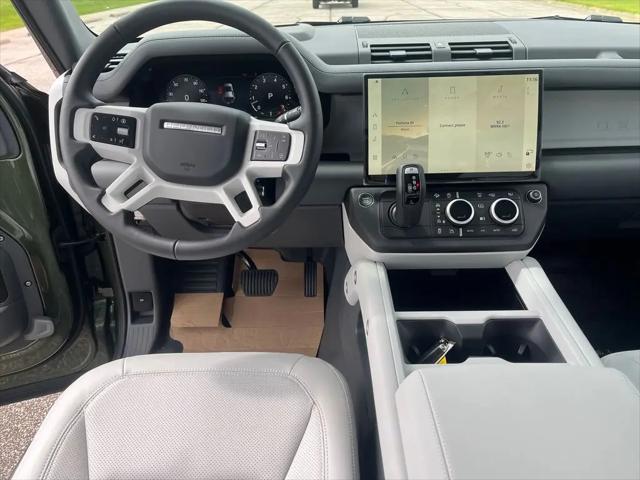 2026 Land Rover Defender P400 X-Dynamic SE