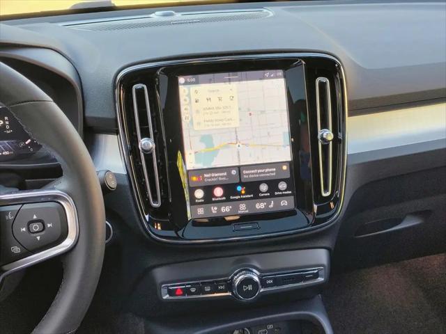 2026 Volvo XC40 Black Edition Ultra, B5 AWD Gas (mild hybrid)