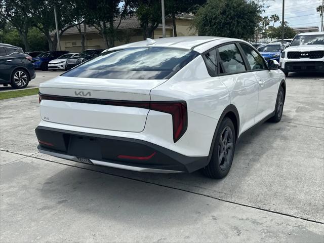 2026 Kia K4 LXS