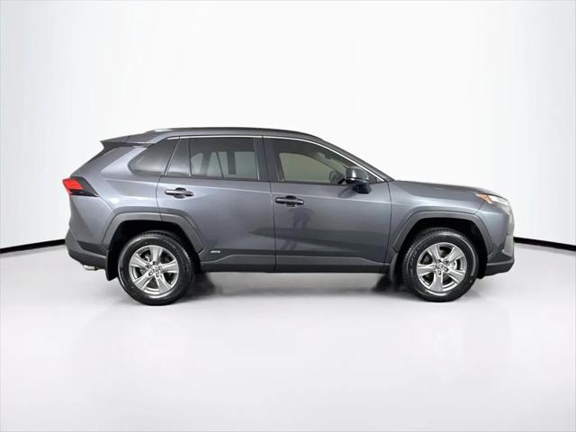 2025 Toyota RAV4 Hybrid LE