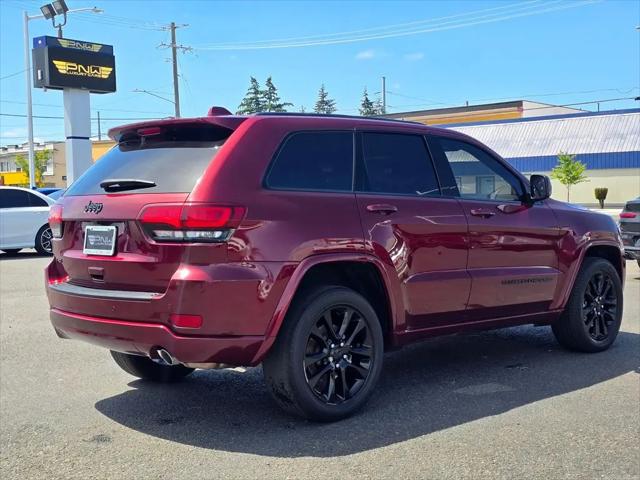 2022 Jeep Grand Cherokee Laredo X 4x4
