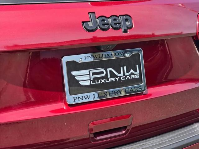 2022 Jeep Grand Cherokee Laredo X 4x4