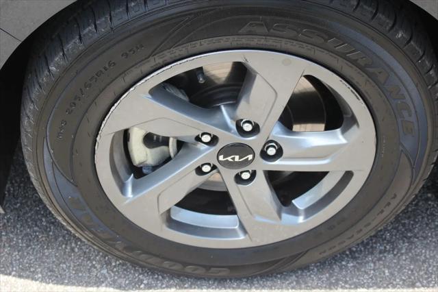 2023 Kia K5 LXS
