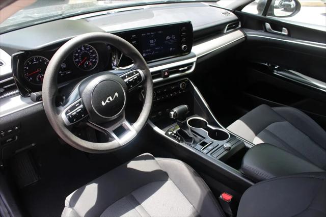 2023 Kia K5 LXS