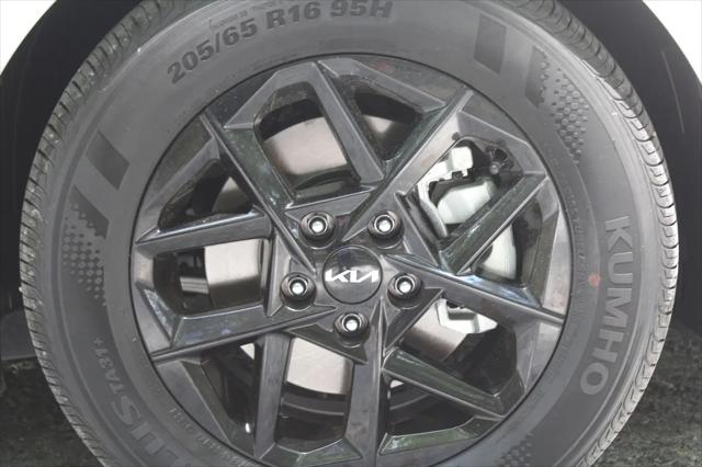 2026 Kia K5 LXS FWD