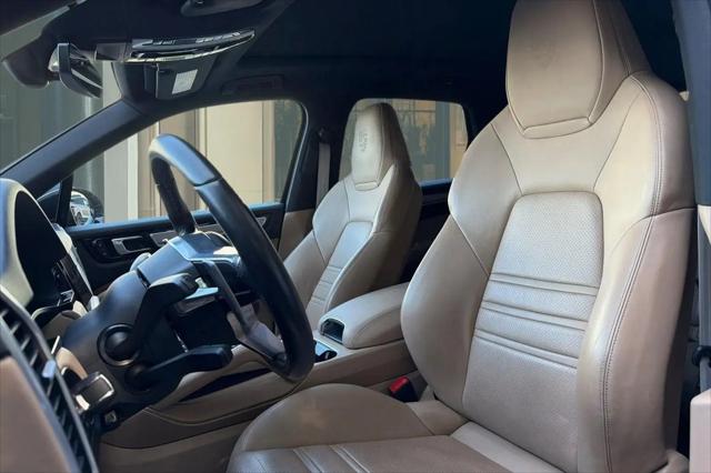2022 Porsche Cayenne E-Hybrid Cayenne E-Hybrid