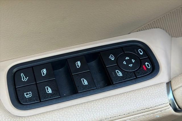 2022 Porsche Cayenne E-Hybrid Cayenne E-Hybrid