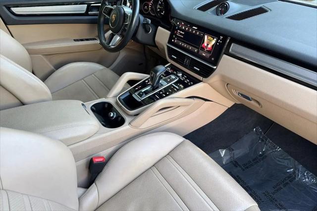 2022 Porsche Cayenne E-Hybrid Cayenne E-Hybrid