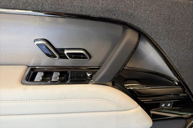 2026 Land Rover Range Rover Sport P360 SE