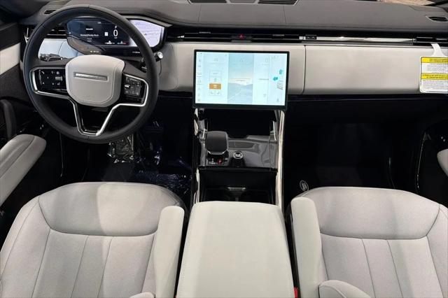 2026 Land Rover Range Rover Sport P360 SE