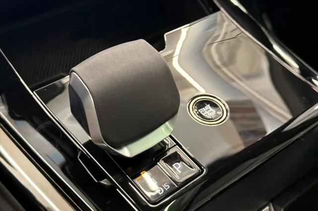 2026 Land Rover Range Rover Sport P360 SE