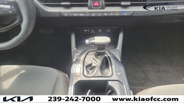 2025 Kia K4 LXS