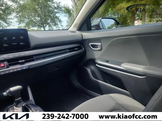 2025 Kia K4 LXS