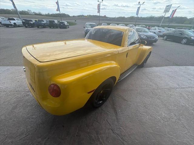 2004 Chevrolet SSR LS