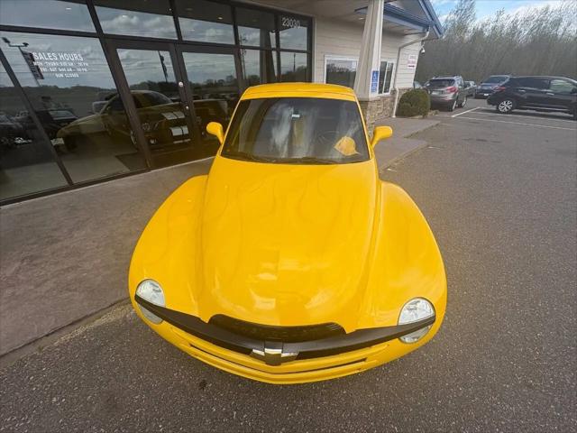 2004 Chevrolet SSR LS
