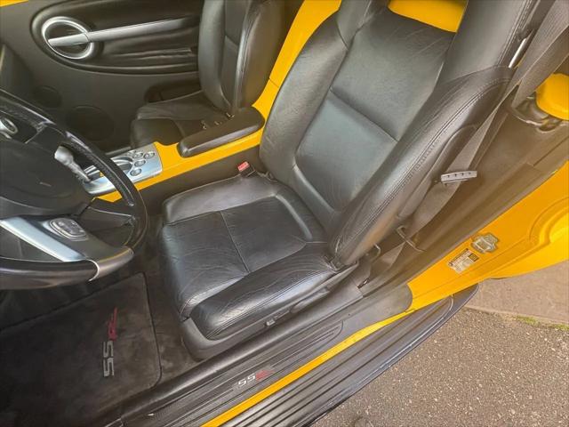 2004 Chevrolet SSR LS