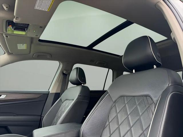 2024 Volkswagen Atlas 2.0T SEL Premium R-Line
