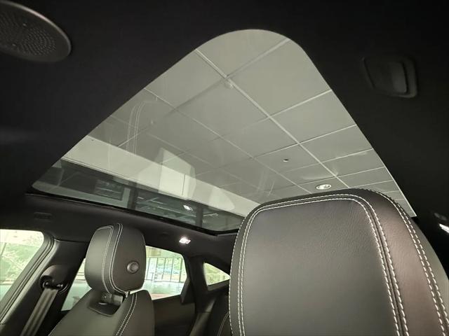 2024 Jaguar E-PACE R-Dynamic SE P250 AWD Automatic