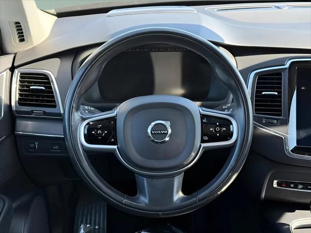 2020 Volvo XC90 T6 Momentum 7 Passenger