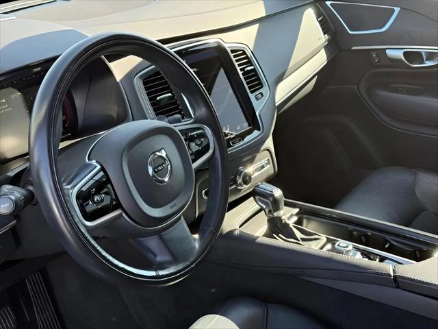 2020 Volvo XC90 T6 Momentum 7 Passenger
