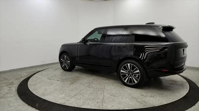 2025 Land Rover Range Rover P550e SE