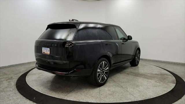 2025 Land Rover Range Rover P550e SE