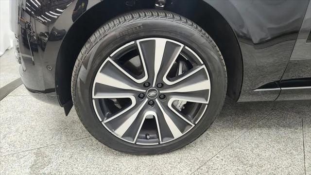 2025 Land Rover Range Rover P550e SE