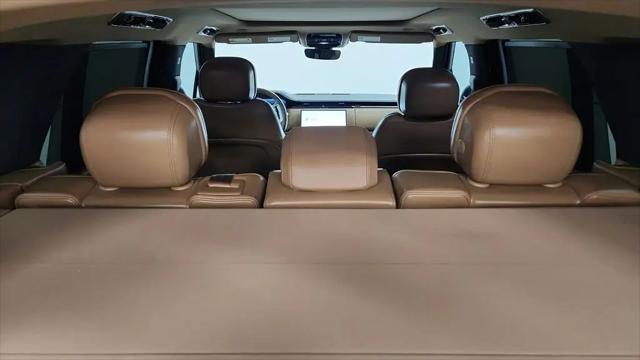 2025 Land Rover Range Rover P550e SE