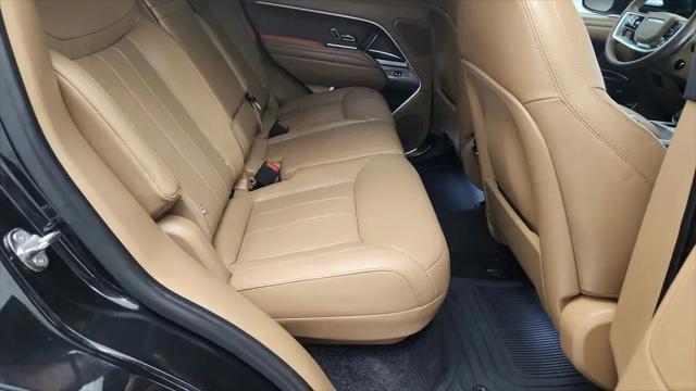 2025 Land Rover Range Rover P550e SE