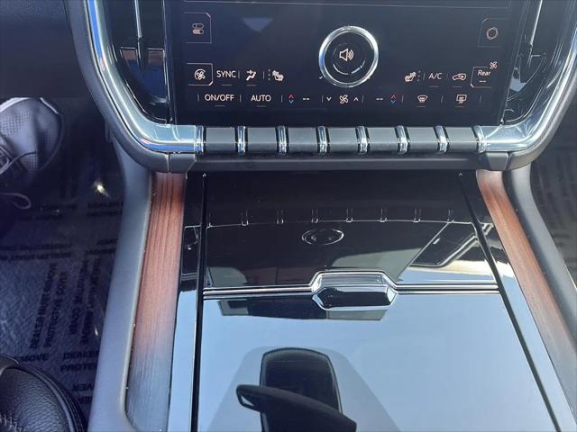 2025 GMC Yukon XL 4WD Denali