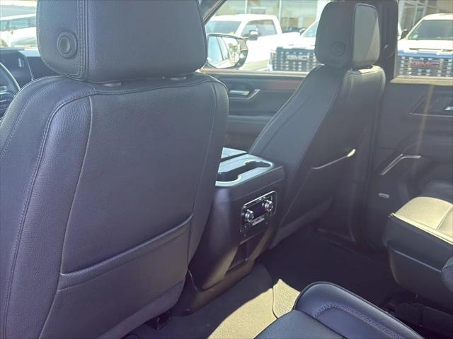2025 GMC Yukon XL 4WD Denali