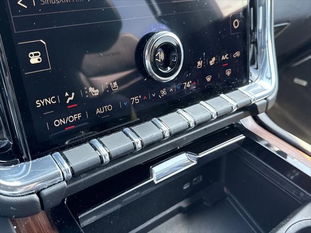 2025 GMC Yukon XL 4WD Denali
