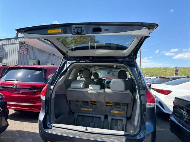 2013 Toyota Sienna Limited 7 Passenger