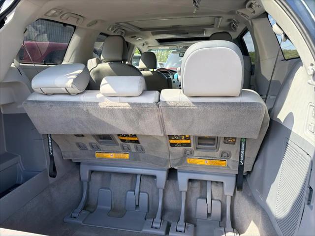2013 Toyota Sienna Limited 7 Passenger