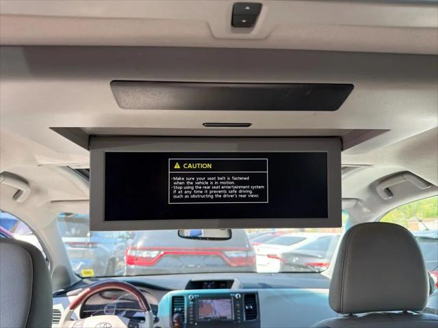 2013 Toyota Sienna Limited 7 Passenger