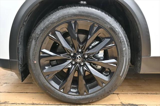 2025 Mazda X-90 Premium Sport