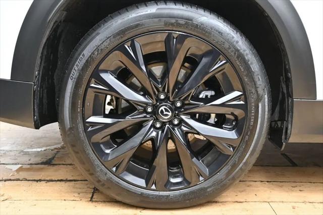 2025 Mazda X-90 Premium Sport