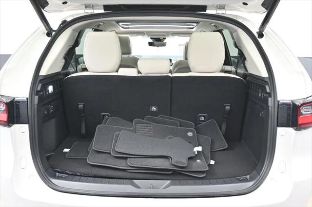 2025 Mazda X-90 Premium Sport