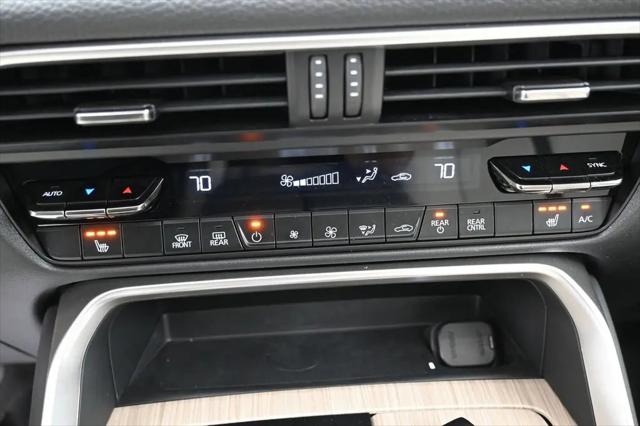 2025 Mazda X-90 Premium Sport