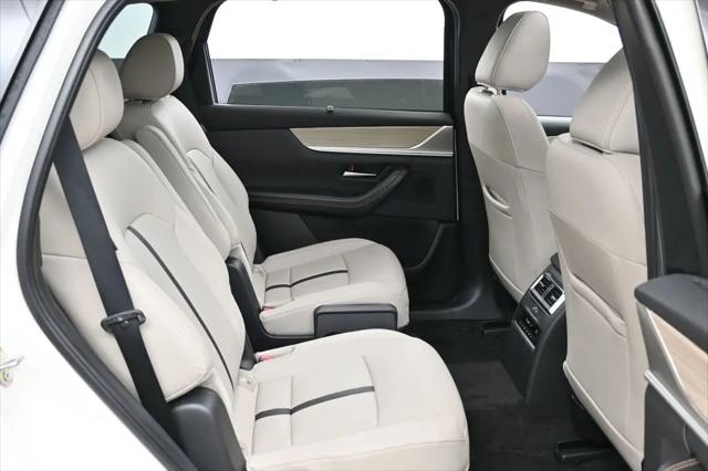2025 Mazda X-90 Premium Sport
