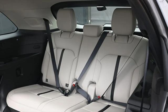 2025 Mazda X-90 Premium Sport