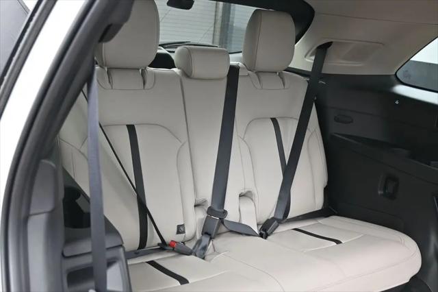 2025 Mazda X-90 Premium Sport