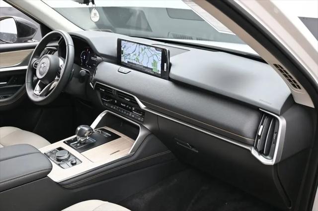 2025 Mazda X-90 Premium Sport