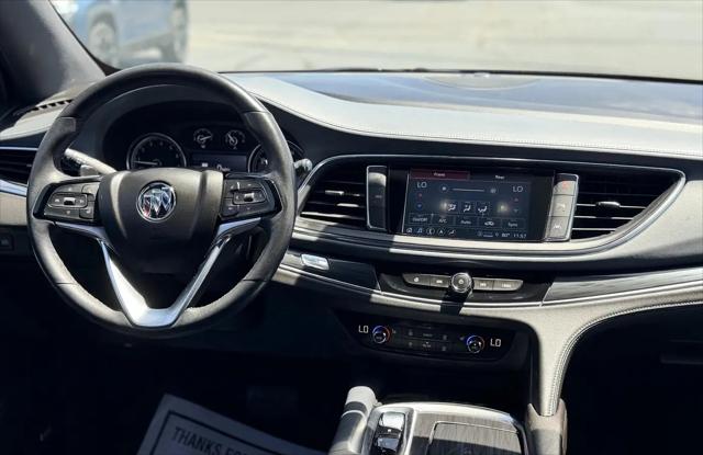 2023 Buick Enclave Essence AWD