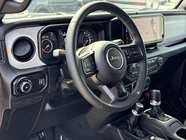 2025 Jeep Wrangler 4-Door Summit 4x4