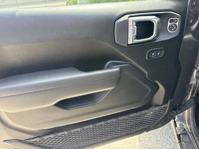 2025 Jeep Wrangler 4-Door Summit 4x4